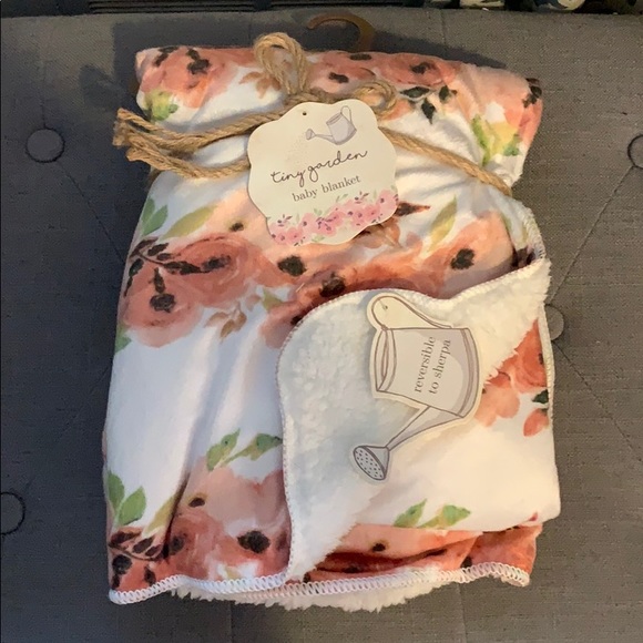 Tiny Garden Other - NWT Tiny Garden Reversible Floral Baby Blanket